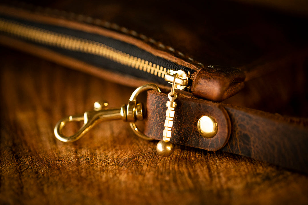 LEATHER CLUTCH - Small