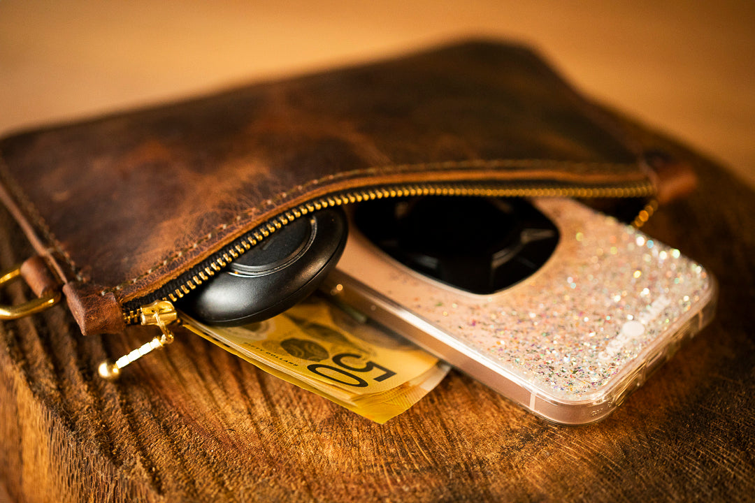 LEATHER CLUTCH - Small